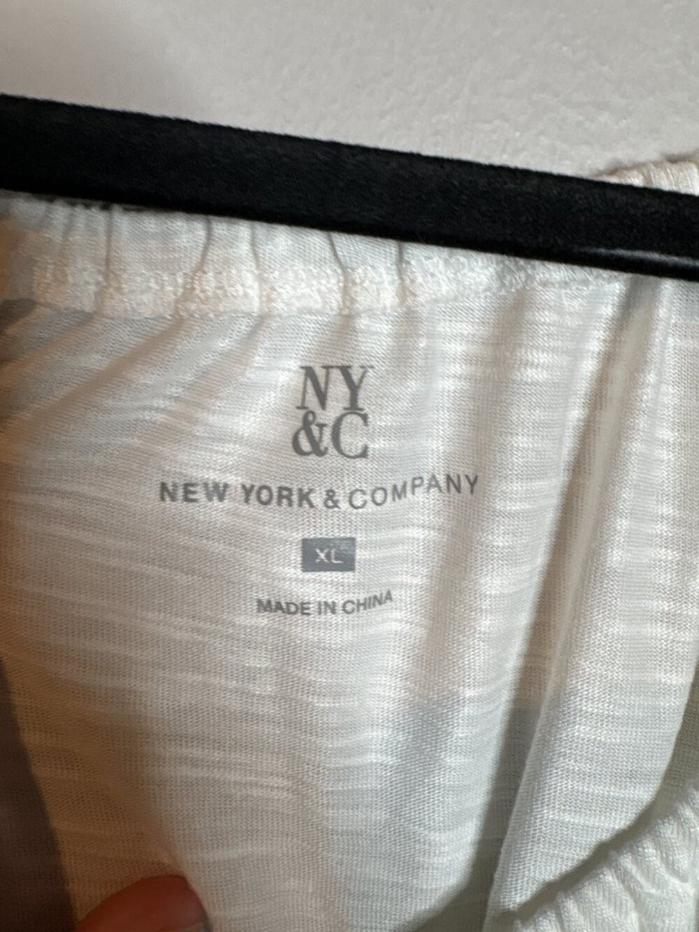 NWT New York & Company white blouse - Picture 2 of 5